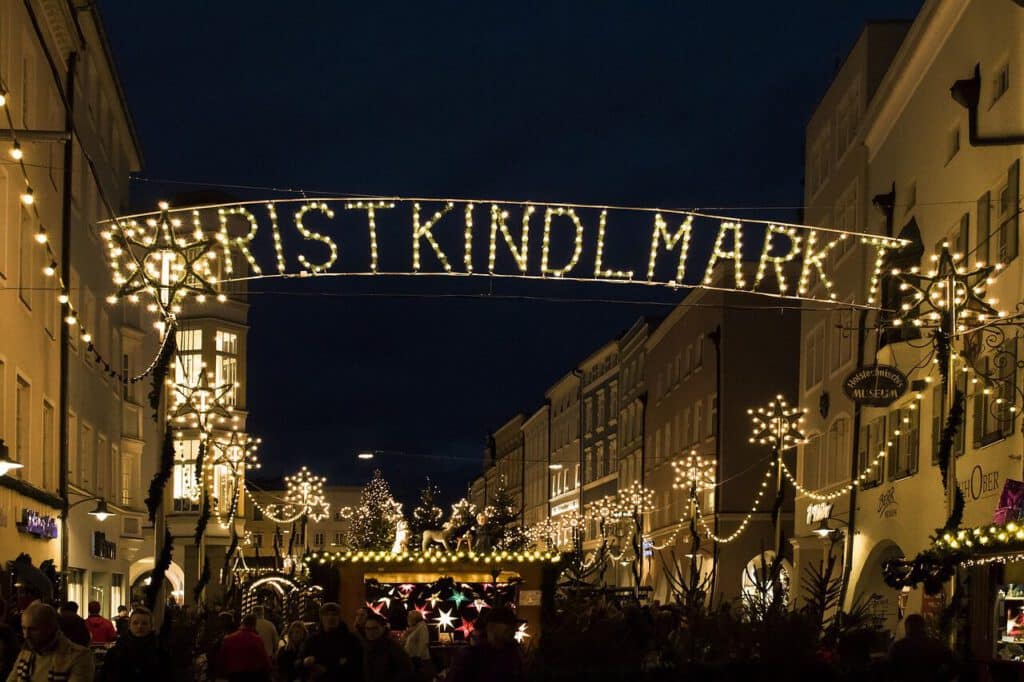 christmas market 3854146 1280 -